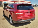 Used 2017 Kia Sorento LX w/ LX Convenience Package image 3
