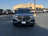 Used 2022 Ford Explorer XLT image 3