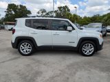 Used 2016 Jeep Renegade Latitude image 3