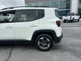 Used 2015 Jeep Renegade Latitude w/ Cold Weather Group II image 4