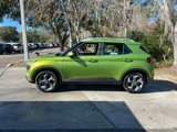 Used 2024 Hyundai Venue SEL image 2