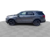 Used 2017 Ford Explorer XLT image 4
