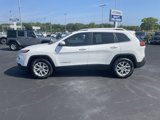 Used 2017 Jeep Cherokee Latitude w/ Cold Weather Group image 2
