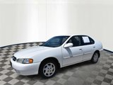 Used 1999 Nissan Altima XE image 2
