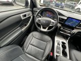 Used 2022 Ford Explorer Limited w/ Equipment Group 301A image 4