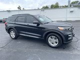 Used 2020 Ford Explorer XLT w/ Equipment Group 202A image 2
