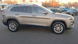 Used 2021 Jeep Cherokee Latitude Lux image 2