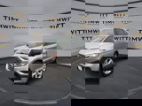 Used 2021 Ford Edge SE image 5