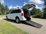Used 2017 Dodge Grand Caravan SE image 2