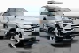Used 2018 Ford Explorer XLT image 2