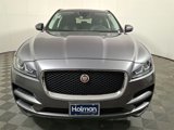 Used 2017 Jaguar F-PACE Premium image 2