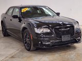 Used 2023 Chrysler 300 Touring L image 5