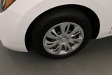 Used 2019 Toyota Yaris L image 5
