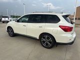 Used 2018 Nissan Pathfinder Platinum image 5