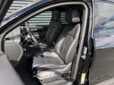 Certified 2021 Porsche Macan image 5
