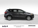 Used 2019 Ford Escape SE image 4