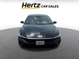 Used 2024 Hyundai Elantra SEL image 3