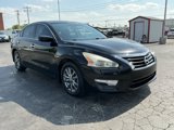 Used 2015 Nissan Altima 2.5 S w/ Sport Value Package image 3