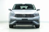 Used 2024 Volkswagen Tiguan SE image 2