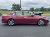 Used 2024 Nissan Altima 2.5 SL image 2