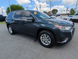 Used 2020 Chevrolet Traverse LT image 2