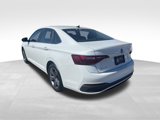 Used 2024 Volkswagen Jetta SE w/ Panoramic Sunroof Package image 5