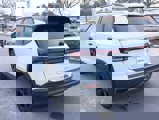 New 2025 Volkswagen Taos SE image 6