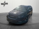 New 2025 Chrysler Pacifica Pinnacle image 4