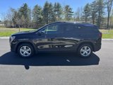 Used 2022 GMC Terrain SLE w/ Driver Convenience Package image 2