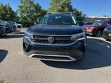 Certified 2022 Volkswagen Taos SE image 2