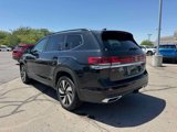 Used 2024 Volkswagen Atlas SE image 3