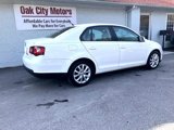 Used 2010 Volkswagen Jetta Sedan image 5