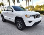 Used 2018 Jeep Grand Cherokee Laredo image 2