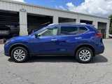 Used 2017 Nissan Rogue SV w/ SV Premium Package image 2