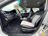 Used 2014 Toyota Camry SE image 3