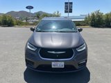 Used 2021 Chrysler Pacifica Touring-L image 3