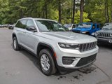 New 2024 Jeep Grand Cherokee Laredo w/ Trailer Tow Package image 4