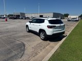 Used 2022 Jeep Compass Latitude image 4