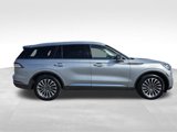 Used 2023 Lincoln Aviator AWD w/ Premium Package image 2