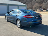 Used 2019 Ford Fusion SE image 3