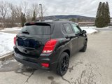 Used 2022 Chevrolet Trax LT w/ Midnight Edition image 3