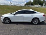Used 2018 Chevrolet Malibu Premier w/ Premier Sun and Wheel Package image 4