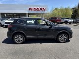 Certified 2020 Nissan Rogue Sport SV image 2