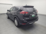 Used 2018 Nissan Rogue S image 5