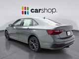 Used 2022 Volkswagen Jetta SE w/ Panoramic Sunroof Package image 3