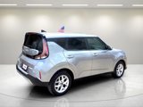 Used 2024 Kia Soul LX w/ Option Group 015 image 3