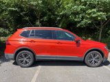Used 2019 Volkswagen Tiguan SEL image 2