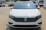 Certified 2020 Volkswagen Jetta SE w/ SE Cold Weather Package image 2