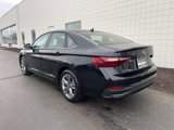 Used 2022 Volkswagen Jetta SE image 3