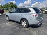Used 2015 Mitsubishi Outlander ES image 3